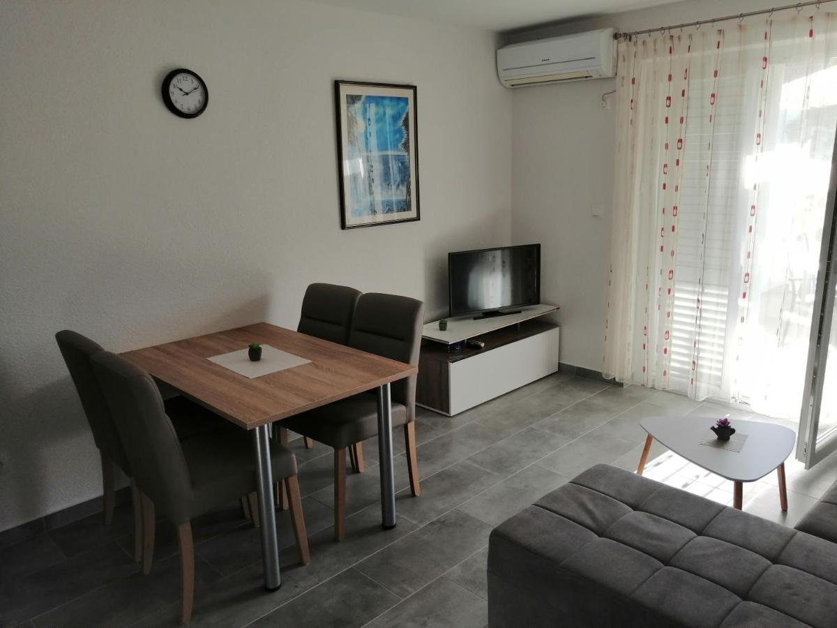 Apartmani Grabovcic Punat Esterno foto