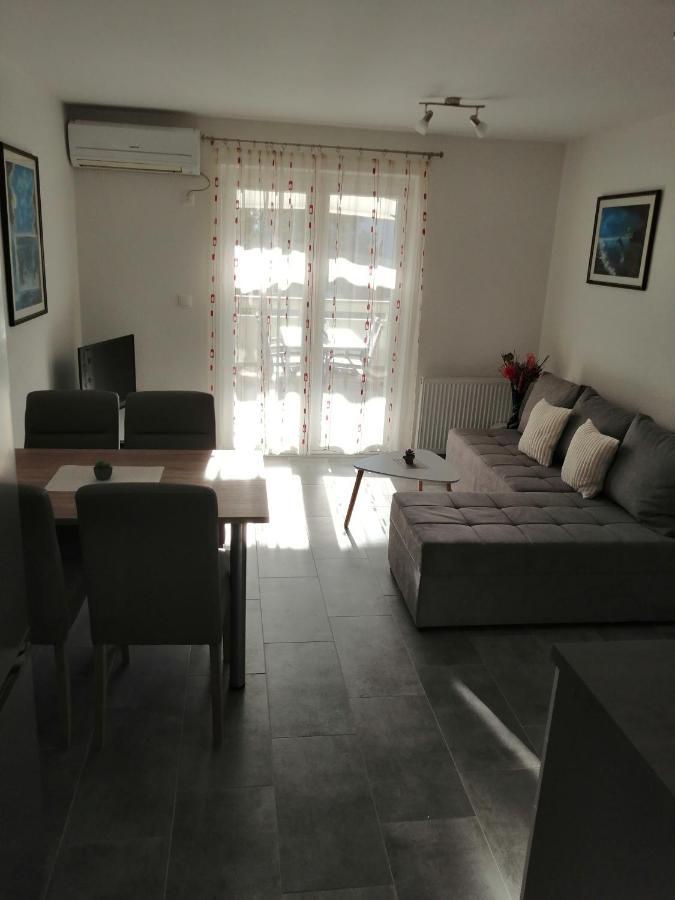 Apartmani Grabovcic Punat Esterno foto