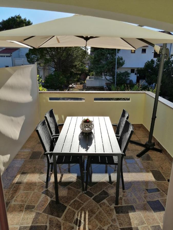 Apartmani Grabovcic Punat Esterno foto
