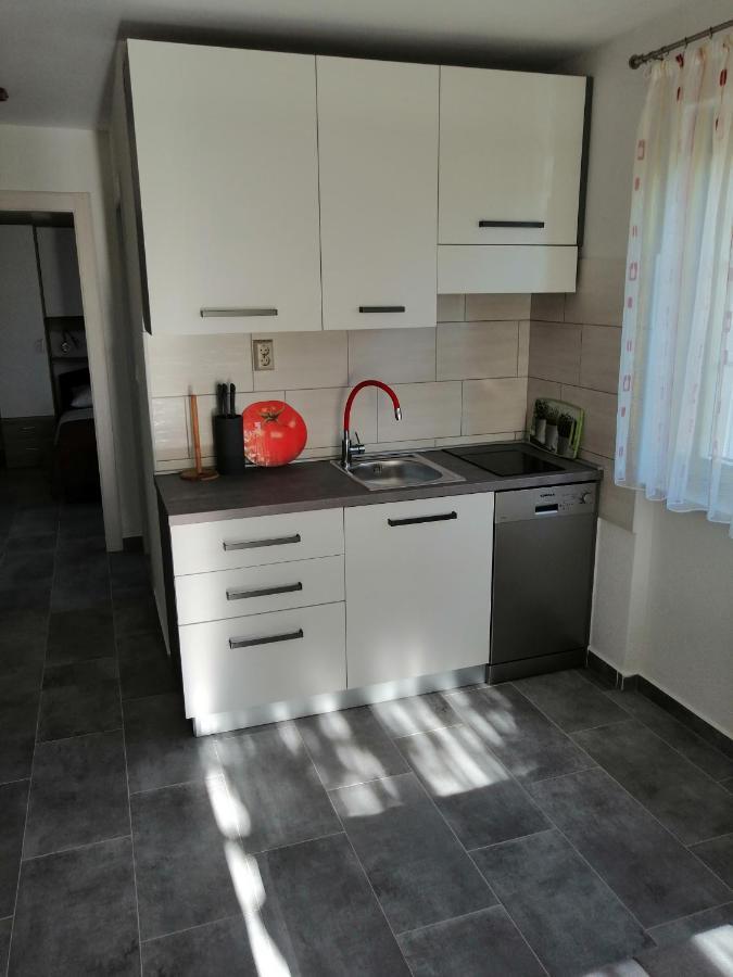 Apartmani Grabovcic Punat Esterno foto