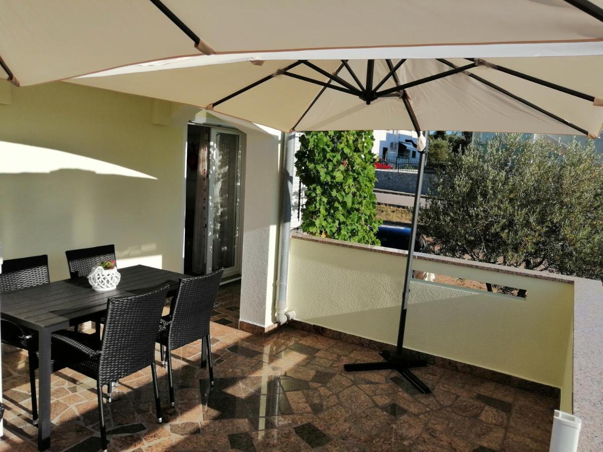 Apartmani Grabovcic Punat Esterno foto